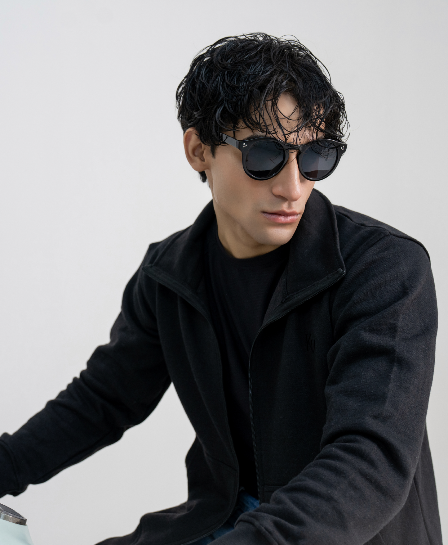 Black Full Sleeve Zipper